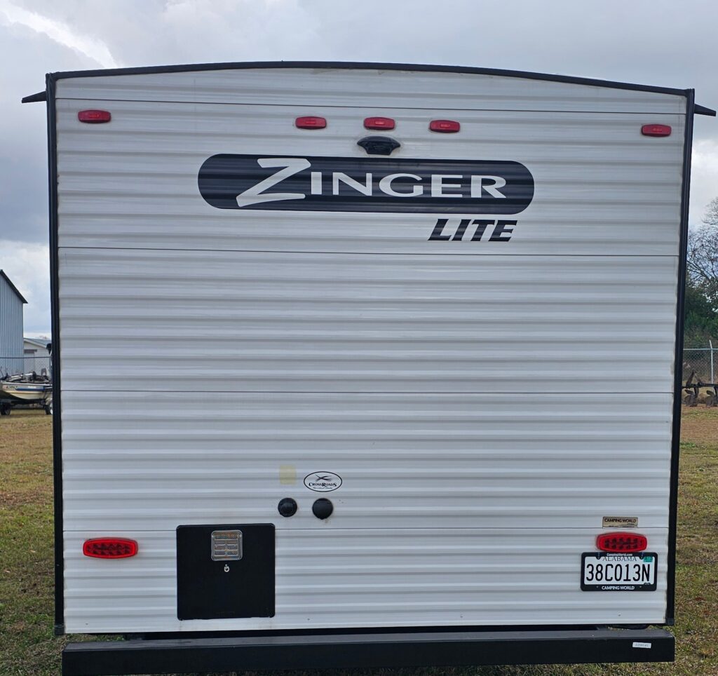 2022 Keystone Zinger Lite Back End